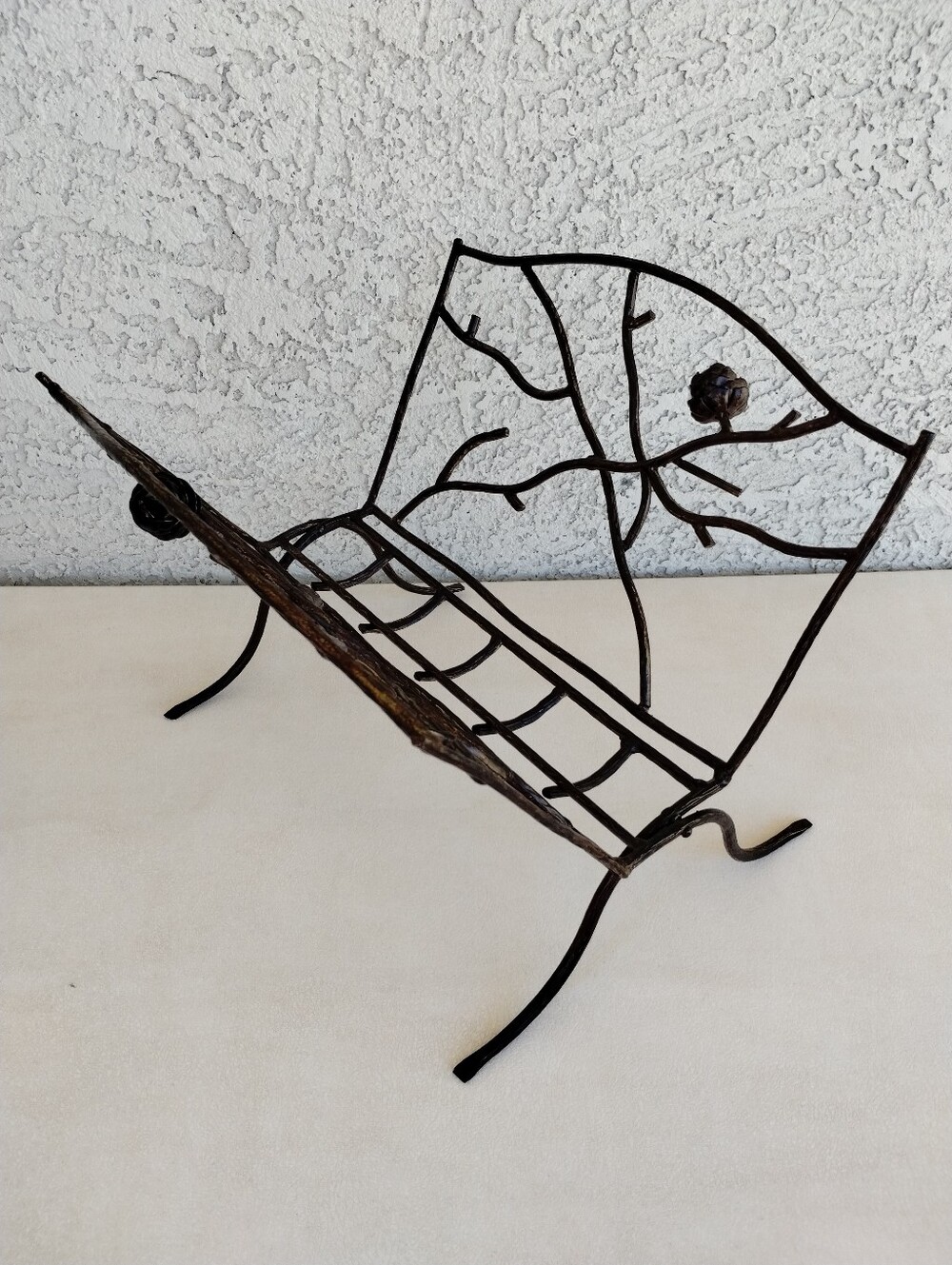 Vtg Cast Iron Fireplace Log Holder Pine Cone Branch Magazine Rack Blanket Caddy